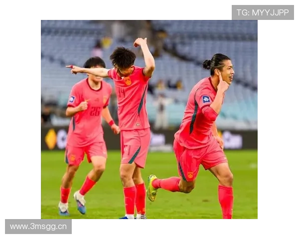 国足0-2喀麦隆:起伏跌宕的高端局学费 国足0-2喀麦隆:起伏跌宕的高端局学费